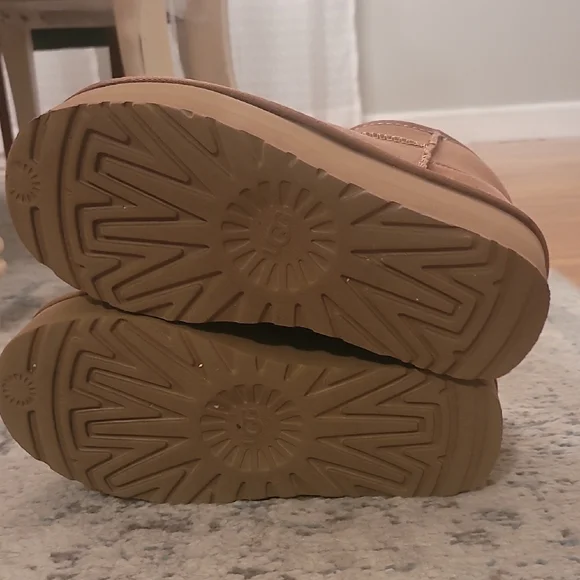 Women's Tan Platform Ankle Boots - Picture 8 of 9